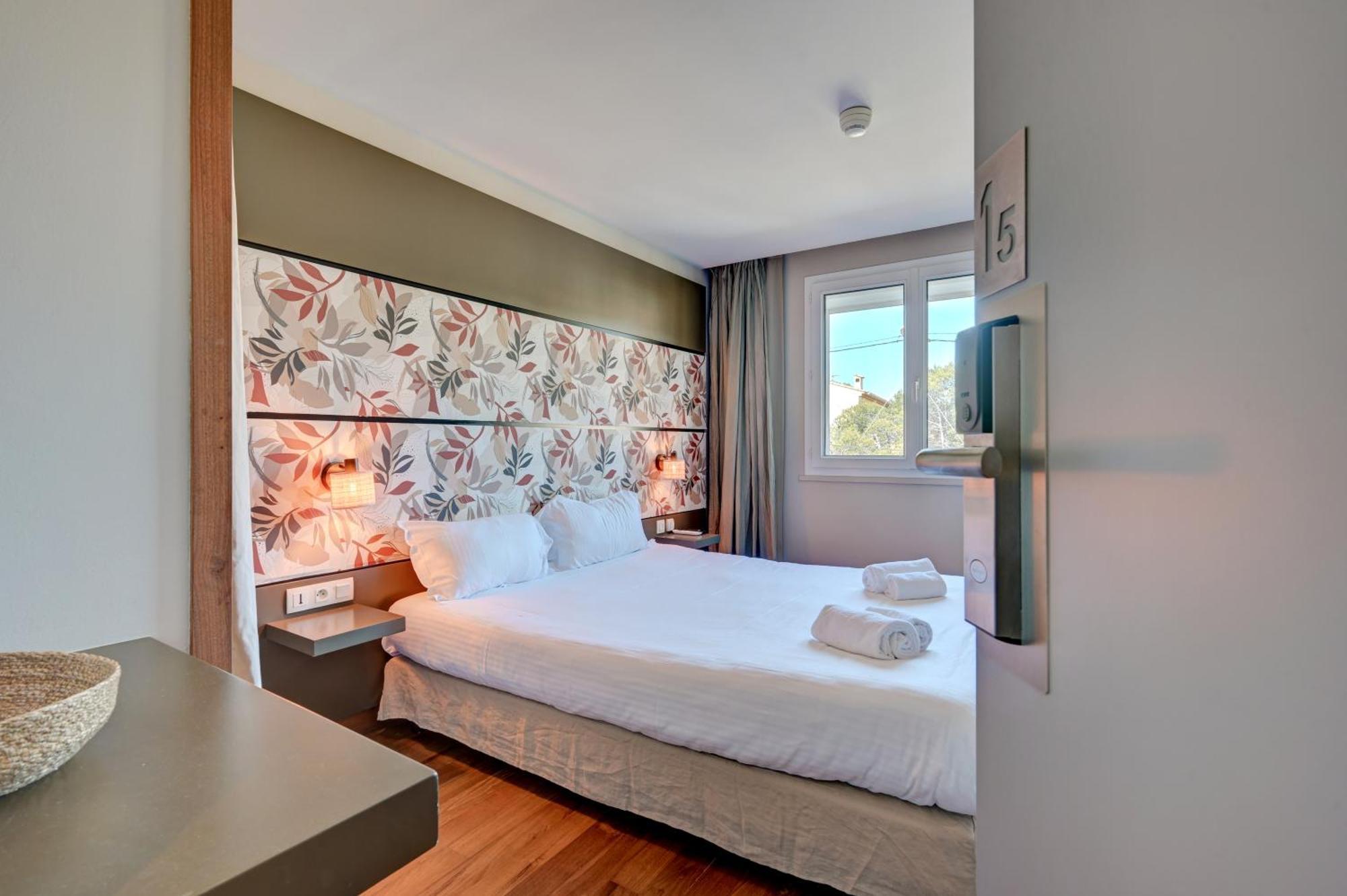 Hotel Bor Hyères Zewnętrze zdjęcie